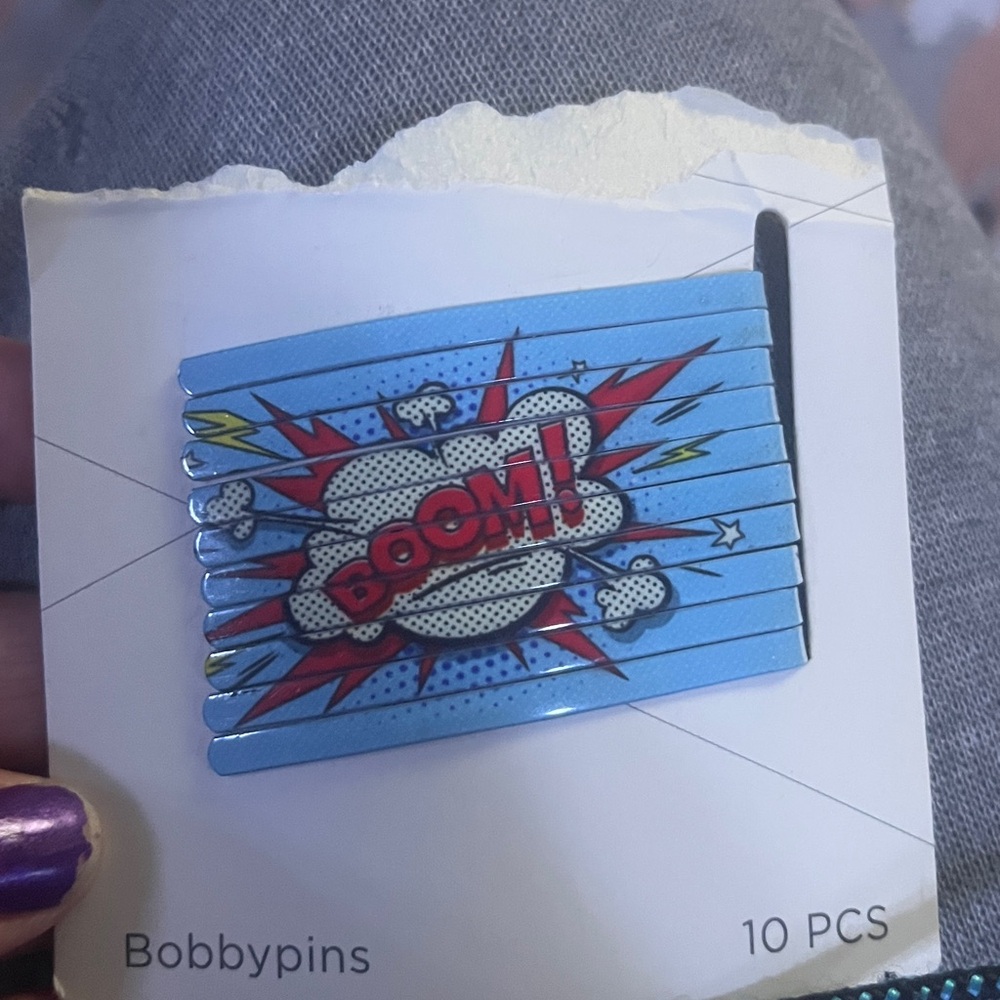 Comic Style Bobby Pins Set - Picture 6 of 6
